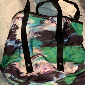 Lulu Lemon Workout Bag (NWT)